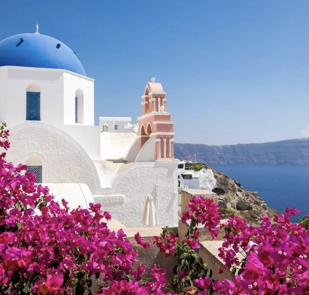 Getting married in Greece in Santorini - destination wedding - wedding planner Greece