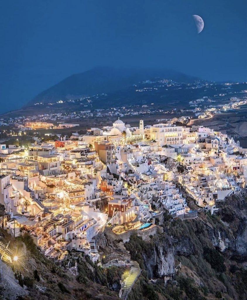 Getting married in Greece in Santorini - destination wedding - wedding planner Greece