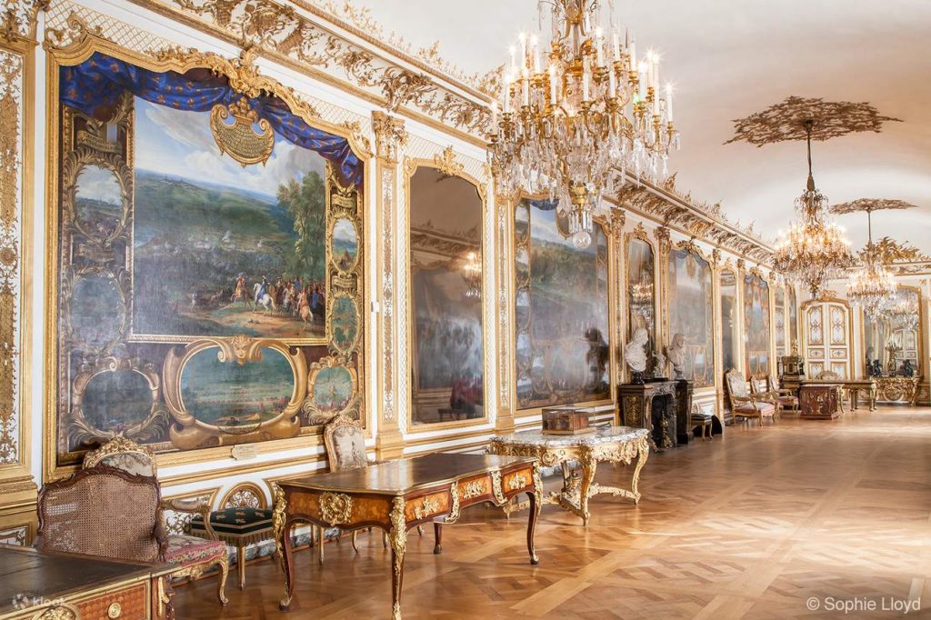 The best luxury wedding venues in Paris - Destination wedding - wedding planner Paris - Chateau de Chantilly