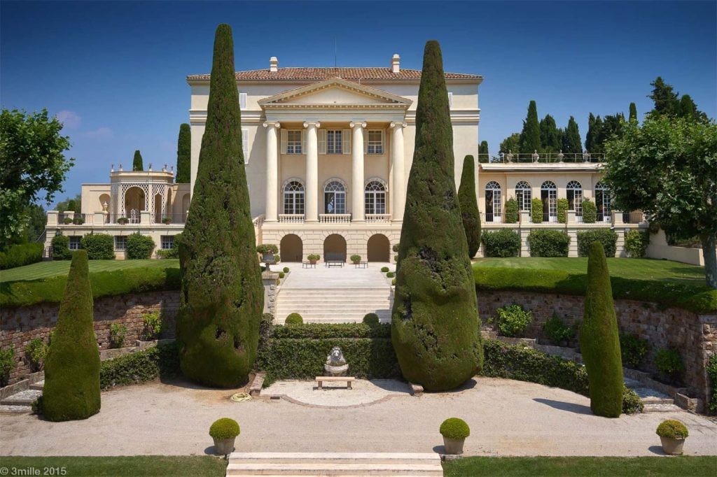The best 10 luxury wedding venues in French Riviera - Destination wedding - wedding planner Monaco - Chateau de la Croix des Gardes