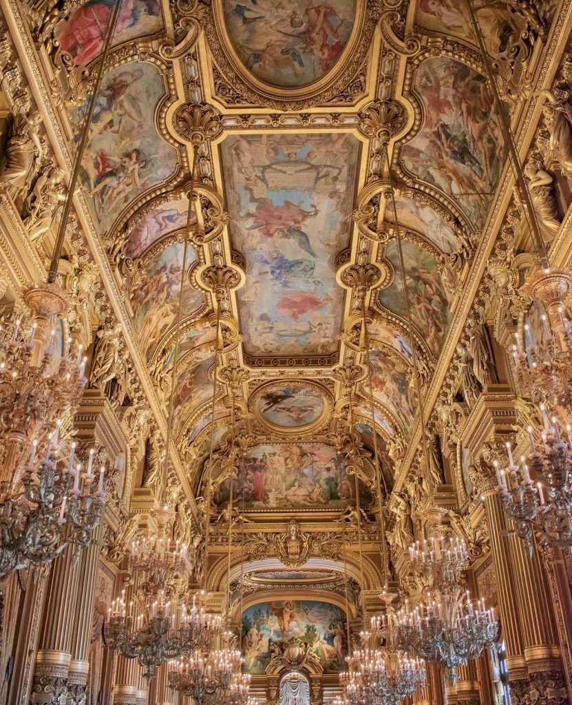 The best luxury wedding venues in Paris - Destination wedding - wedding planner Paris - Opéra Garnier