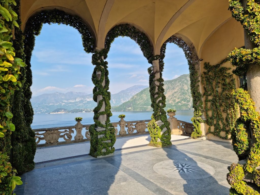 Best luxury wedding venues in Italy - Destination wedding - Luxury Wedding planner - Villa Balbaniello