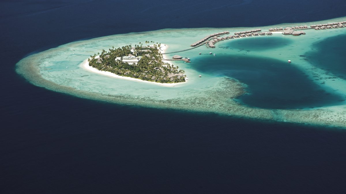 Getting-Married-at-Constance-Halaveli-Maldives-Luxury-wedding-planner-Maldives-High-end-wedding-planner-Maldives-Luxury-events-agency-Maldives- Luxury-wedding-at-Cheval-Blanc-Randheli-Maldives-Exclusive-wedding-planner-Maldives-High-end-events-agency
