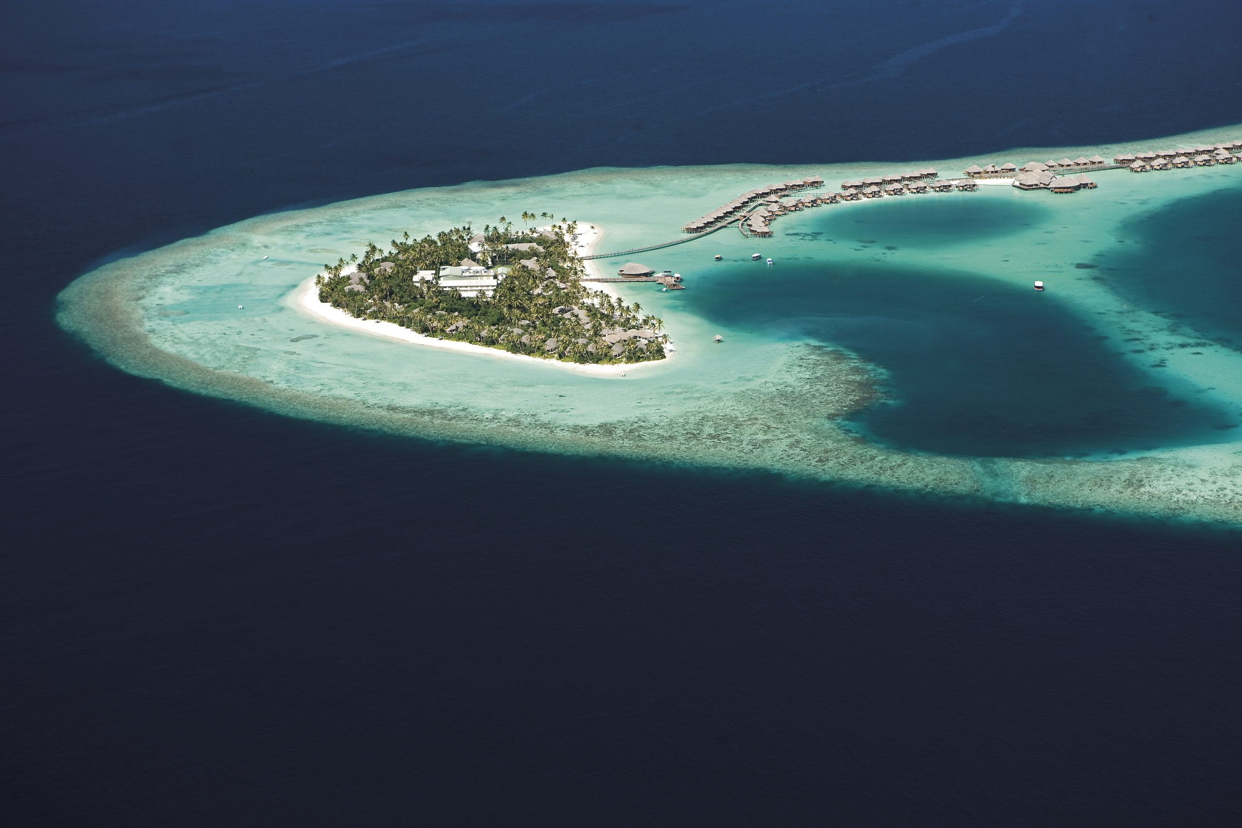 Getting-Married-at-Constance-Halaveli-Maldives-Luxury-wedding-planner-Maldives-High-end-wedding-planner-Maldives-Luxury-events-agency-Maldives- Luxury-wedding-at-Cheval-Blanc-Randheli-Maldives-Exclusive-wedding-planner-Maldives-High-end-events-agency