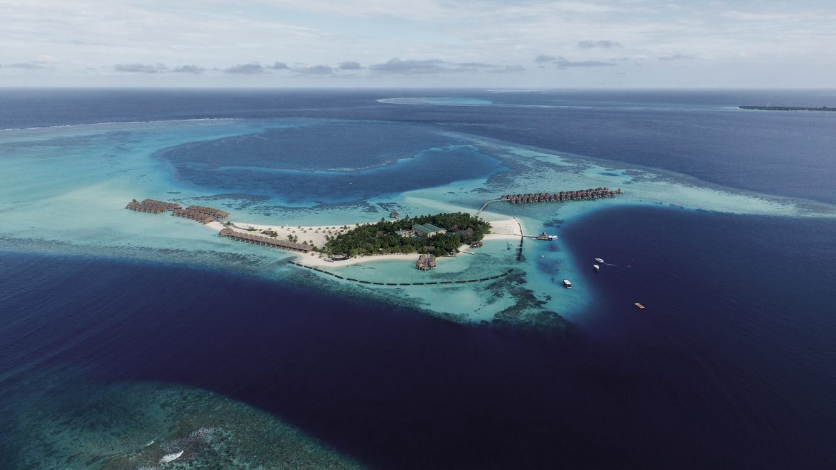 Getting-married-at-Constance-Moofushi-Maldives: a-poetic-luxurious-and-intimate-wedding-curated-by-Luxury-Events-Agency-in-a-preserved-Maldivian-atoll-wedding-planner-Maldives-Luxury-events-agency-Maldives- Luxury-wedding-at-Cheval-Blanc-Randheli-Maldives-Exclusive-wedding-planner-Maldives-High-end-events-agency