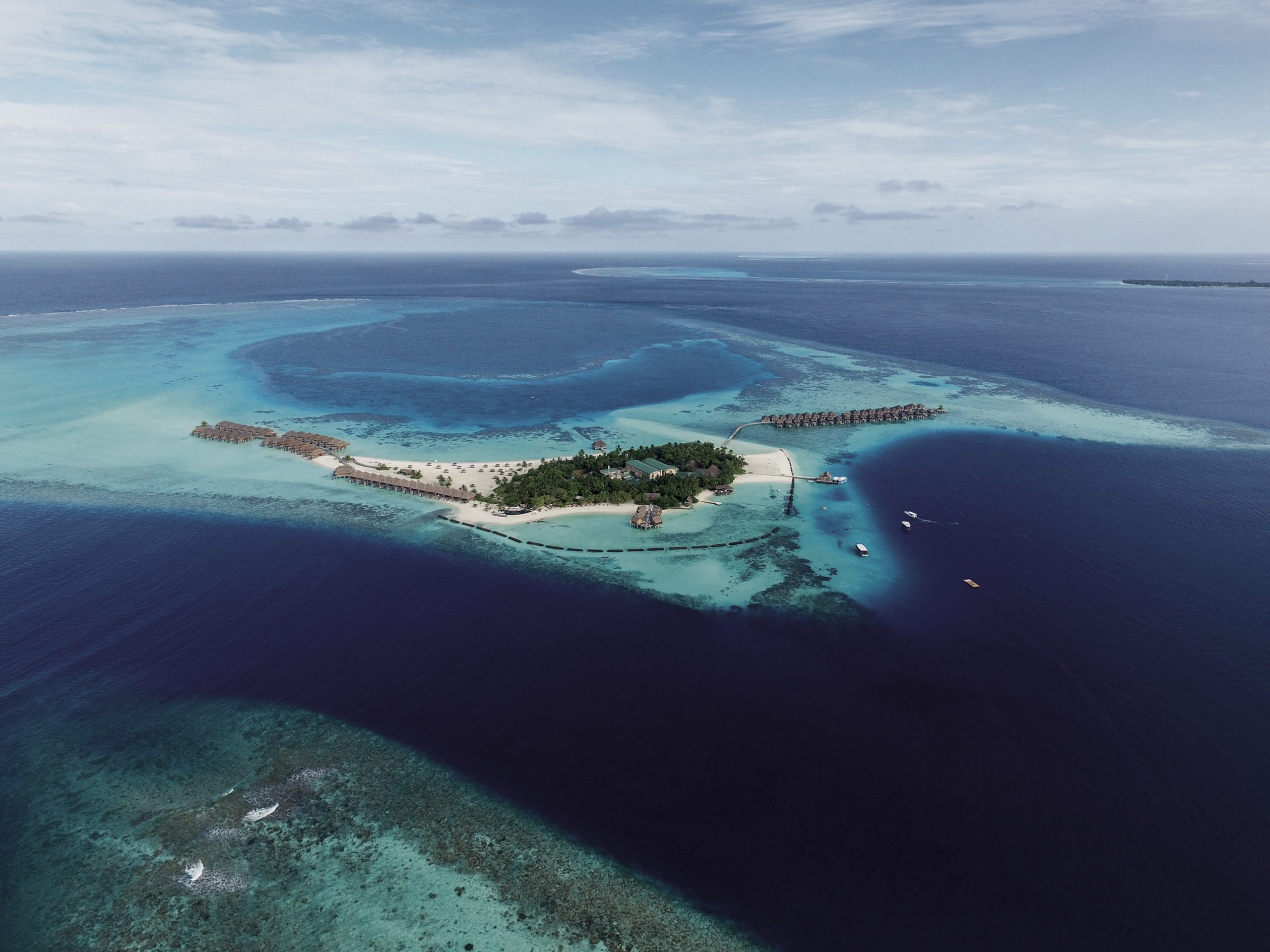 Getting-married-at-Constance-Moofushi-Maldives: a-poetic-luxurious-and-intimate-wedding-curated-by-Luxury-Events-Agency-in-a-preserved-Maldivian-atoll-wedding-planner-Maldives-Luxury-events-agency-Maldives- Luxury-wedding-at-Cheval-Blanc-Randheli-Maldives-Exclusive-wedding-planner-Maldives-High-end-events-agency