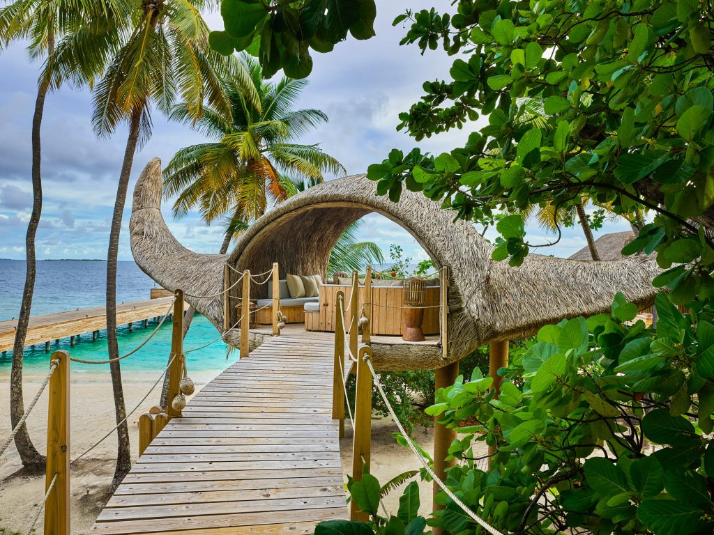Why-Get-Married-at-Joali-Maldives? Luxury-Wedding-Planner-Maldives